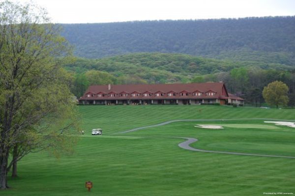 Hotel CACAPON RESORT STATE PARK (Oakland)